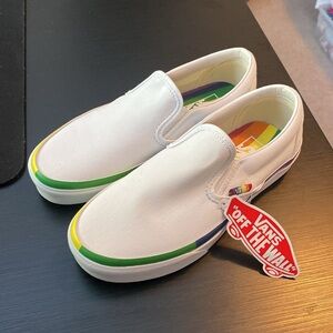Vans Slip-On Rainbow - 6.5 - White Canvas Fashion Sneakers